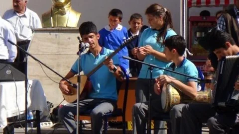 Kars'ta İlk Ders Zili Çaldı