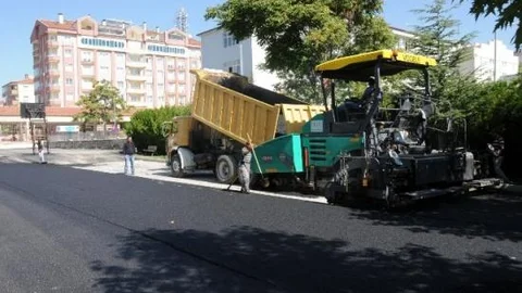 Niğde'de Okullar Asfaltlanıyor