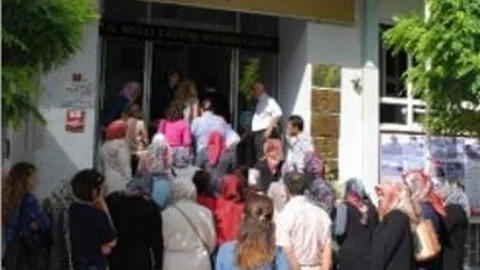 Öğrenci Velilerinden Müdür İçin İmza Kampanyası