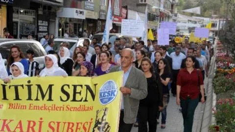 Eğitim-sen'den Ana Dil Yürüyüşü