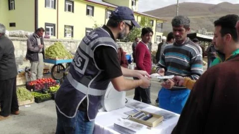 Polisten Kurban Satıcılarına 'sahte Para Ve Dolandırıcılık' Uyarısı !