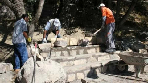 50. Yıl Parkının Yenilenmesine Dönük Çalışmalar Sürüyor