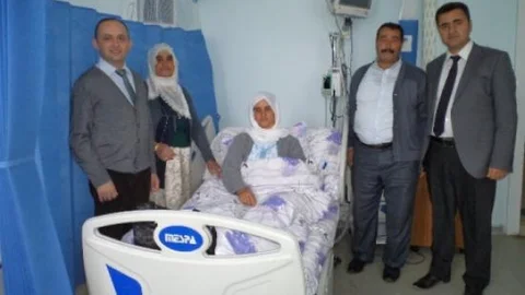 Varto Devlet Hastanesinde İlk Defa Guatr Ameliyatı Yapıldı