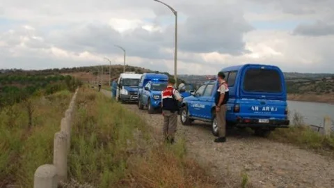 Bayramiç Barajından El Bombası Çıktı