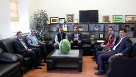 Dtso'dan Karpuz Festivali'nde Dereceye Giren Karpuz Üreticilerine Hediye