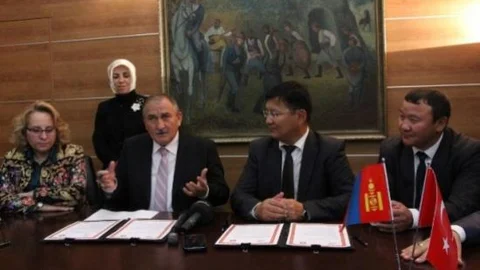 Bolu Belediyesi'ne Orta Asya'dan Kardeş Belediye