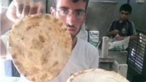 Sığınmacılar İçin Her Gün 16 Bin Suriye Ekmeği Çıkıyor