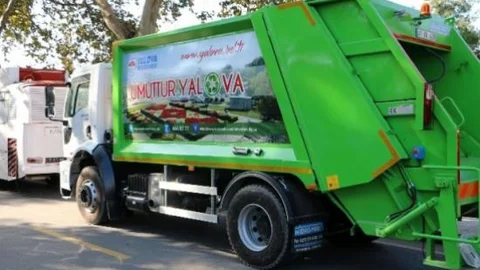Yalova Belediyesi'nin Yeni Temizlik Araçları Hizmete Başladı
