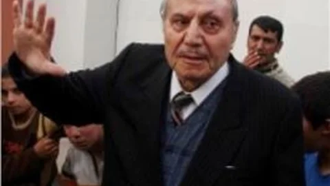 16 Yıla Mahkum Edilen Yazar Üzmez'e Tedavi Tahliyesi