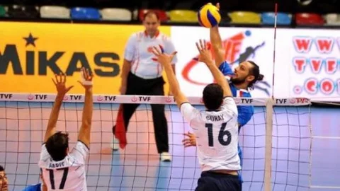 Şahinbey Voleybol Takımı Çeyrek Finalde