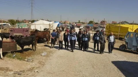 Meram Belediyesin'den Kurbanlık Pazarına Sıkı Denetim