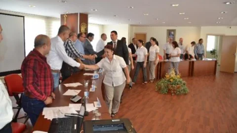 Aesob Yönetimi Personel İle Bayramlaştı