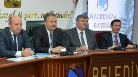 Başkan Çerçi'den Personeline Jest