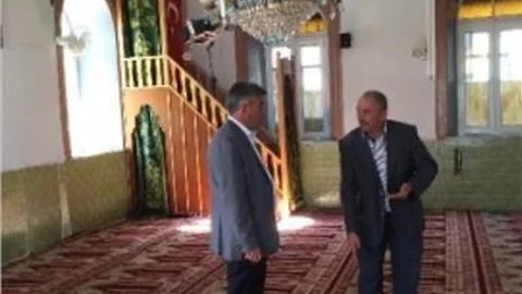 Güzelbahçe'de Camilere Bayram Hazırlığı