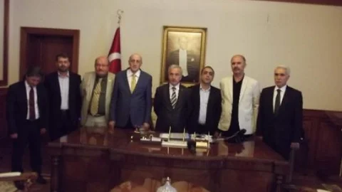 Medya Mensuplarından Vali Süleyman Kamçı'ya Hayırlı Olsun Ziyareti