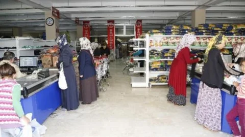 Sosyal Market'te Bayram Yoğunluğu