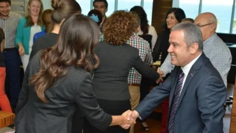 Başkan Böcek Personeliyle Bayramlaştı