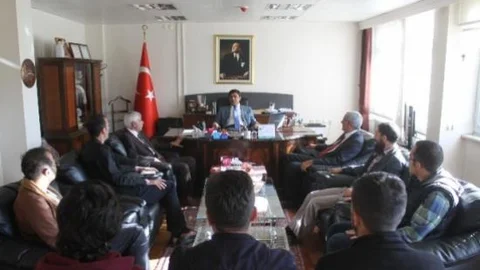Gazetecilerden Vali Yardımcısı Gençoğlu'na Ziyaret
