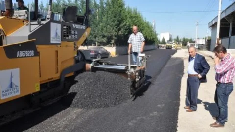 Kartepe'de Asfalt Çalışması