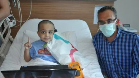 Lösemili Çocuklara Bayram Sevinci