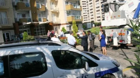 Çılgın Eyleme Polis Engeli