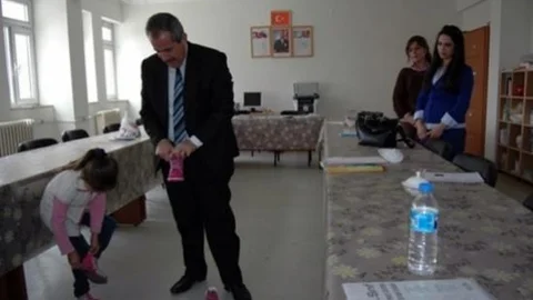 Başkan Gürsoy Ve İşadamı Doğanay'dan Öğrencilere Yardım