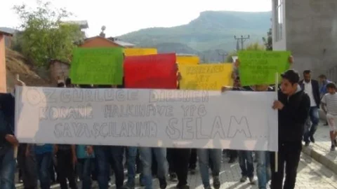 Çukurcada Işid Saldırılarına Protesto Yürüyüşü