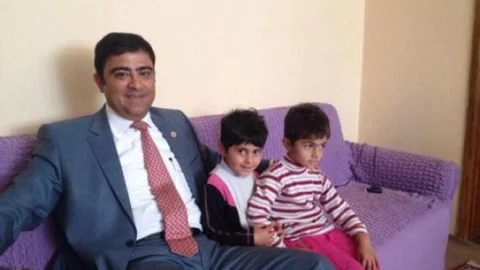 Ağrı Vali Yardımcısı Gençoğlu Bayram Öncesi Şehit Ve Gazi Ailelerini Unutmadı