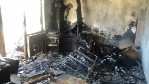 Sobadan Çıkan Yangın Evi Kullanılamaz Hale Getirdi