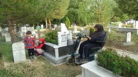 Erzincan Terzibaba Mezarlığında Akülü Araç Hizmeti