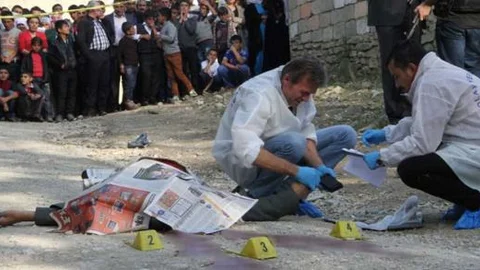 Sokak ortasında vurularak öldürüldü!