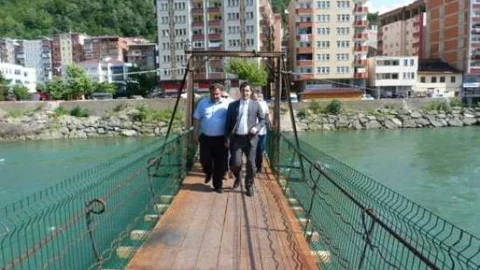 Çoruh Üzerindeki Asma Köprüden Artık Daha Güvenli Geçecekler