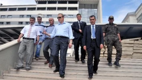 Gümüşhane Valisi Yücel Yavuz Yapımı Tamamlanan Yurtta İncelemelerde Bulundu