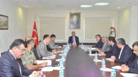 Osmaniye'de 2014-2015 Eğitim-öğretim Yılı İlk Toplantısı Vali Mehmet Oduncu Başkanlığında Yapıldı