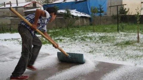 Ardahan'da Dolu Yağışı
