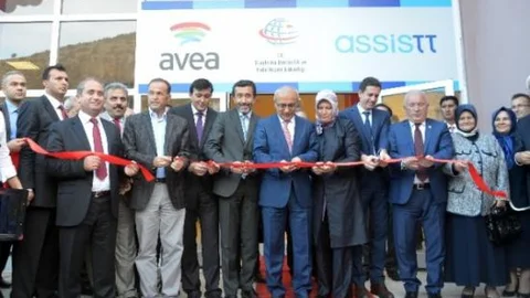 Bakan Elvan Çağrı Merkezi Açtı