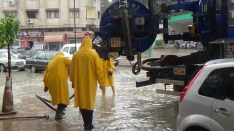 Hatay'da Sağanak Hayatı Olumsuz Etkiledi