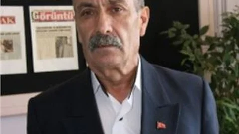 İşsizler Derneği Afyonkarahisar Şubesi'nden 47 Çocuğa Eğitim Yardımı