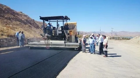 Gercüş Belediyesi Asfalt Çalışmalarına Başladı