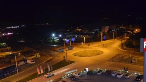 Tosya D-100'de Gençler Ölümüne Yarışıyor