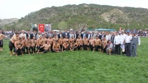 Osmancık'ta Başpehlivan Ünal Karaman Oldu