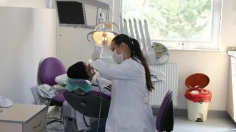 Bilecik Ağız Ve Diş Sağlığı Merkezi'nde Diş Hekimi Sayısı 18 Oldu