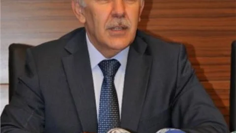 Vali Erdal Ata'dan Bayram Kutlaması