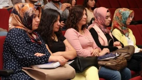 Paü'de Yaşlılık Paneli Düzenlendi