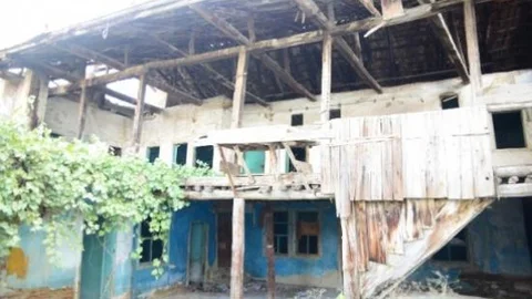 Uşak'ta Tarihi Bir Evin Daha Restorasyonu Başladı