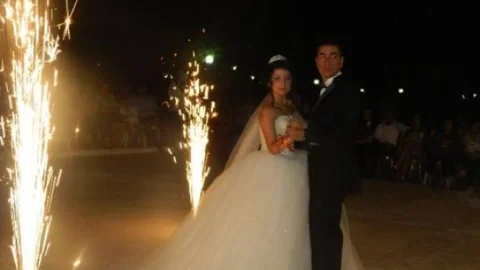 İşitme Engelli Çiftin Düğün Mutluluğu