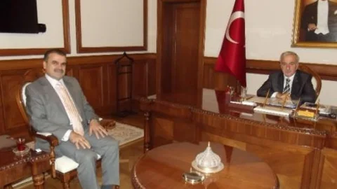 Vali Kamçı'ya Ziyaretler Sürüyor