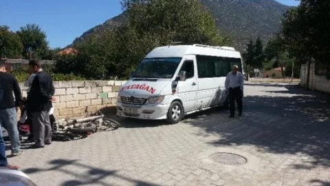 Acıpayam'da Kaza: İki Çocuk Yaralı