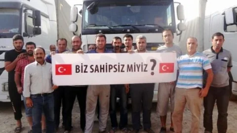 Binlerce Türk Tır Şoförü Türkmenistan-iran Sınırında Perişan