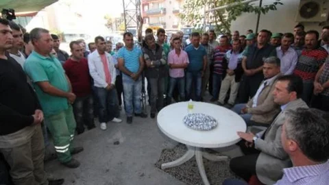 Menderes'in Başkanı Soylu Personeliyle Bayramlaştı